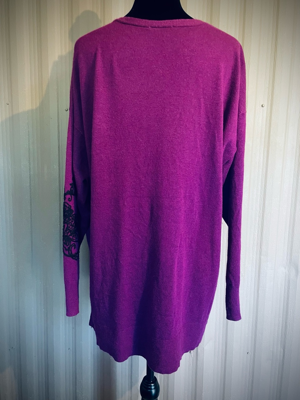 Chicos Purple V Neck Sweater Tunic Top Rayon Blend Cashmere Embroidery sz 3 XL - Picture 7 of 14
